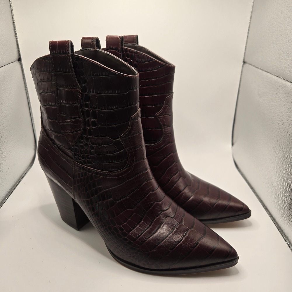 Gibson Latimer Western Ankle Boots Womens 9 Burgundy  Croc Embossed Leather (S6)